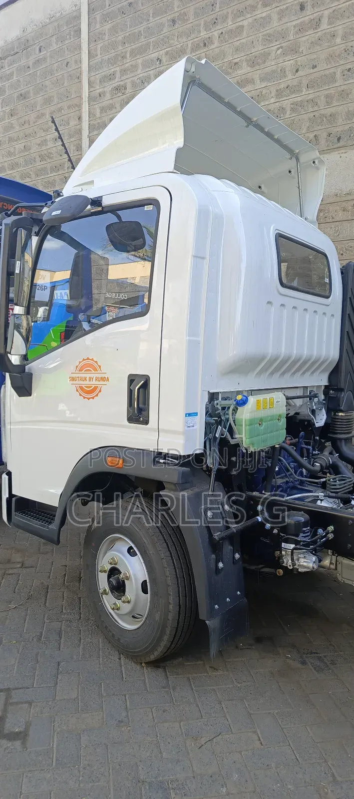 Sinotruck Howo H3 .
