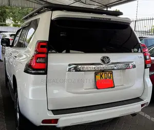 Toyota Land Cruiser Prado 2.8 2018 Pearl