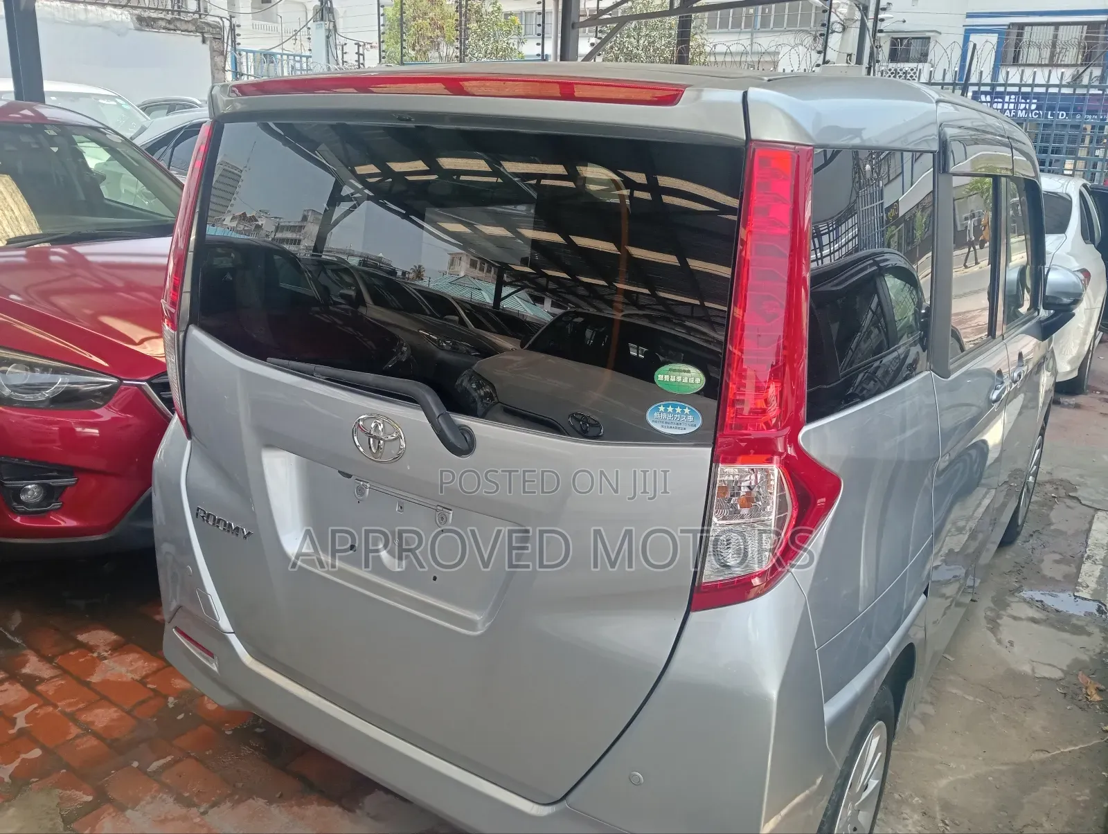 Toyota Roomy 2018 Silver