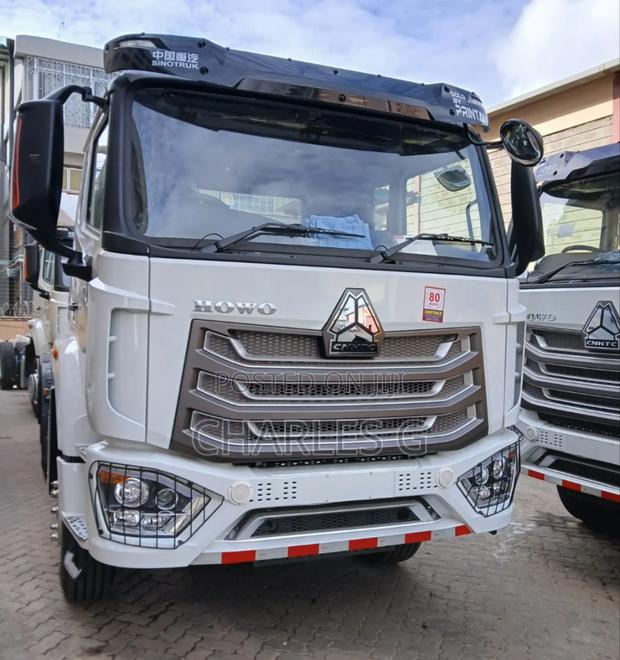 Sinotruck Howo Nx Prime Mover - thumbnail 3