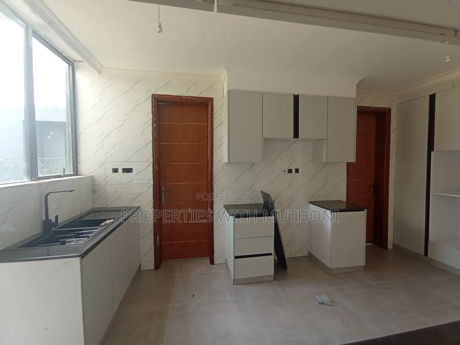 4bdrm Villa in Kiambu CBD for sale