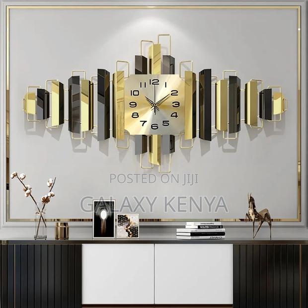 Modern Metallic Wall Clock - main view