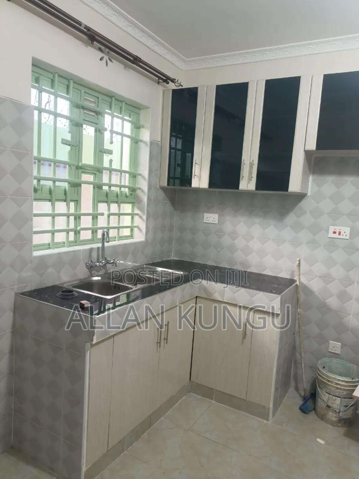 3bdrm Bungalow in Kalimoni for sale