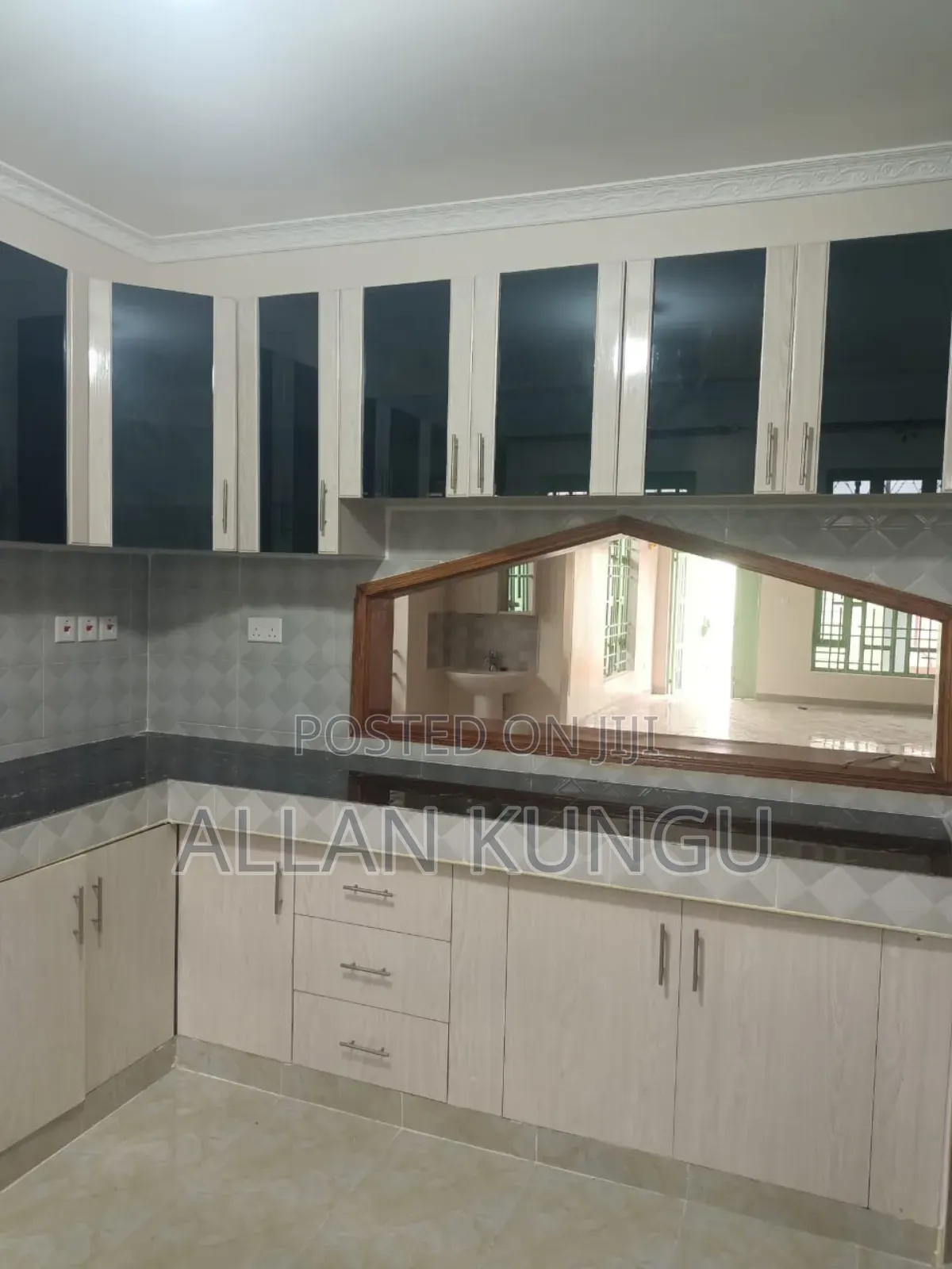 3bdrm Bungalow in Kalimoni for sale