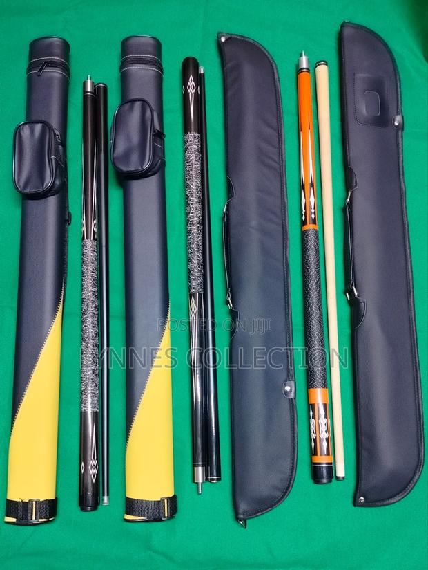 Detachable Cue Sticks (Graphite