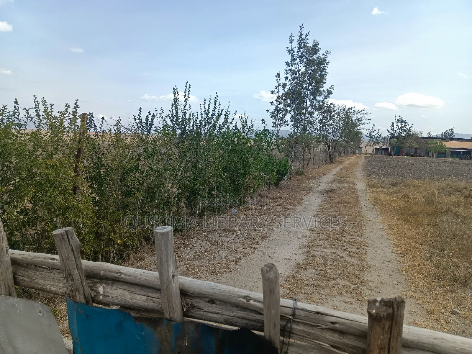 Prime 2-Acre Haven: 3-Bed Home + Borehole – Konza Boom!