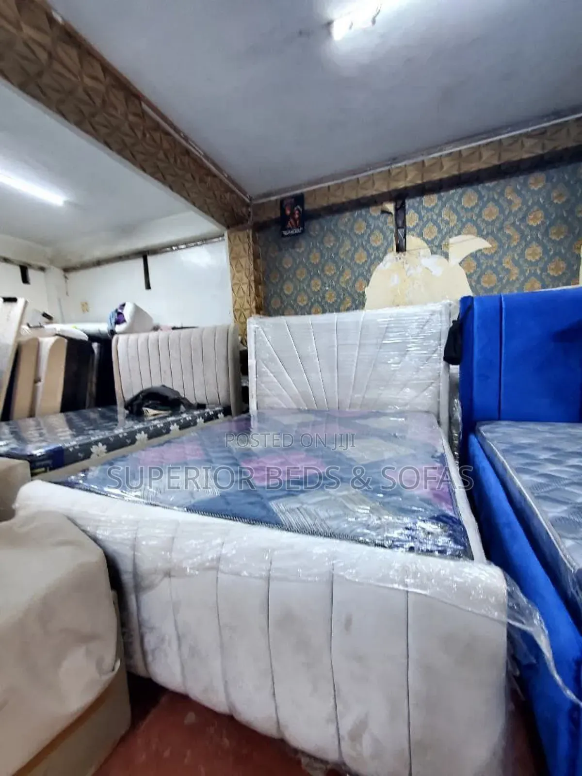 Modern Tufted Platform Bed Size 5 By 6 + Free Delivery