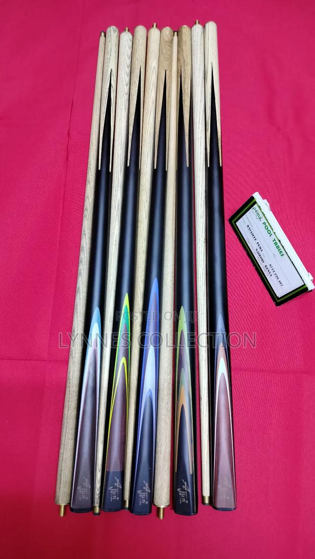 Detachable Cue Sticks