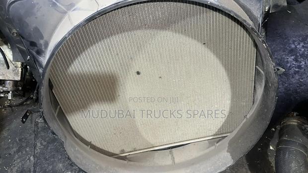 Isuzu Frr90 4hk1radiator Assembly - thumbnail 2