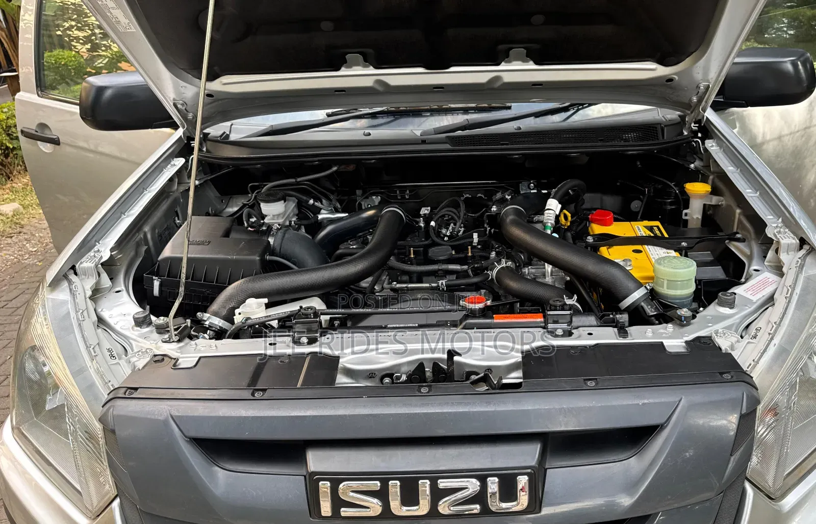 Isuzu D-MAX 2024 Gray