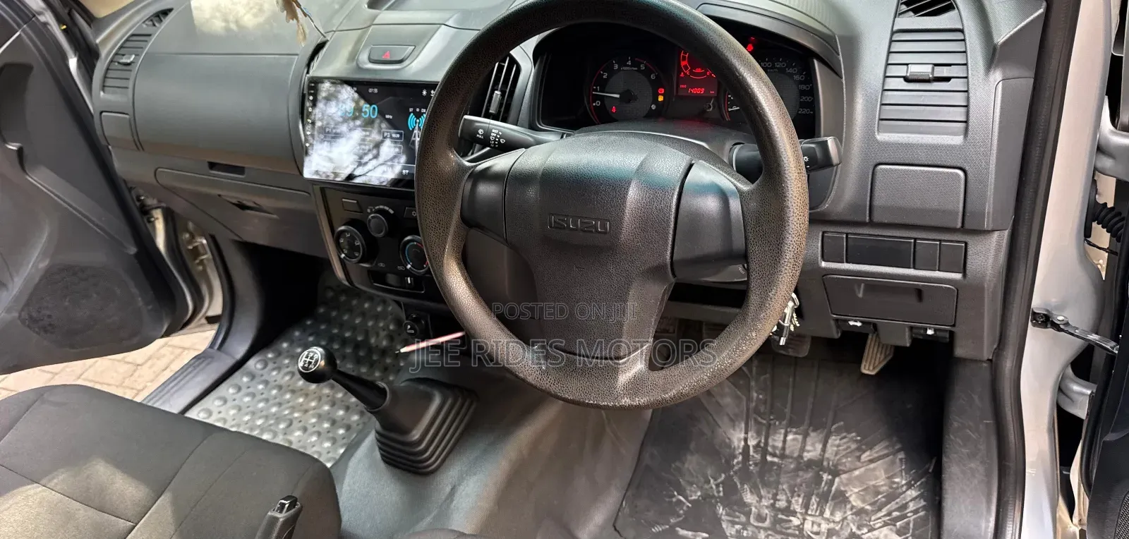 Isuzu D-MAX 2024 Gray