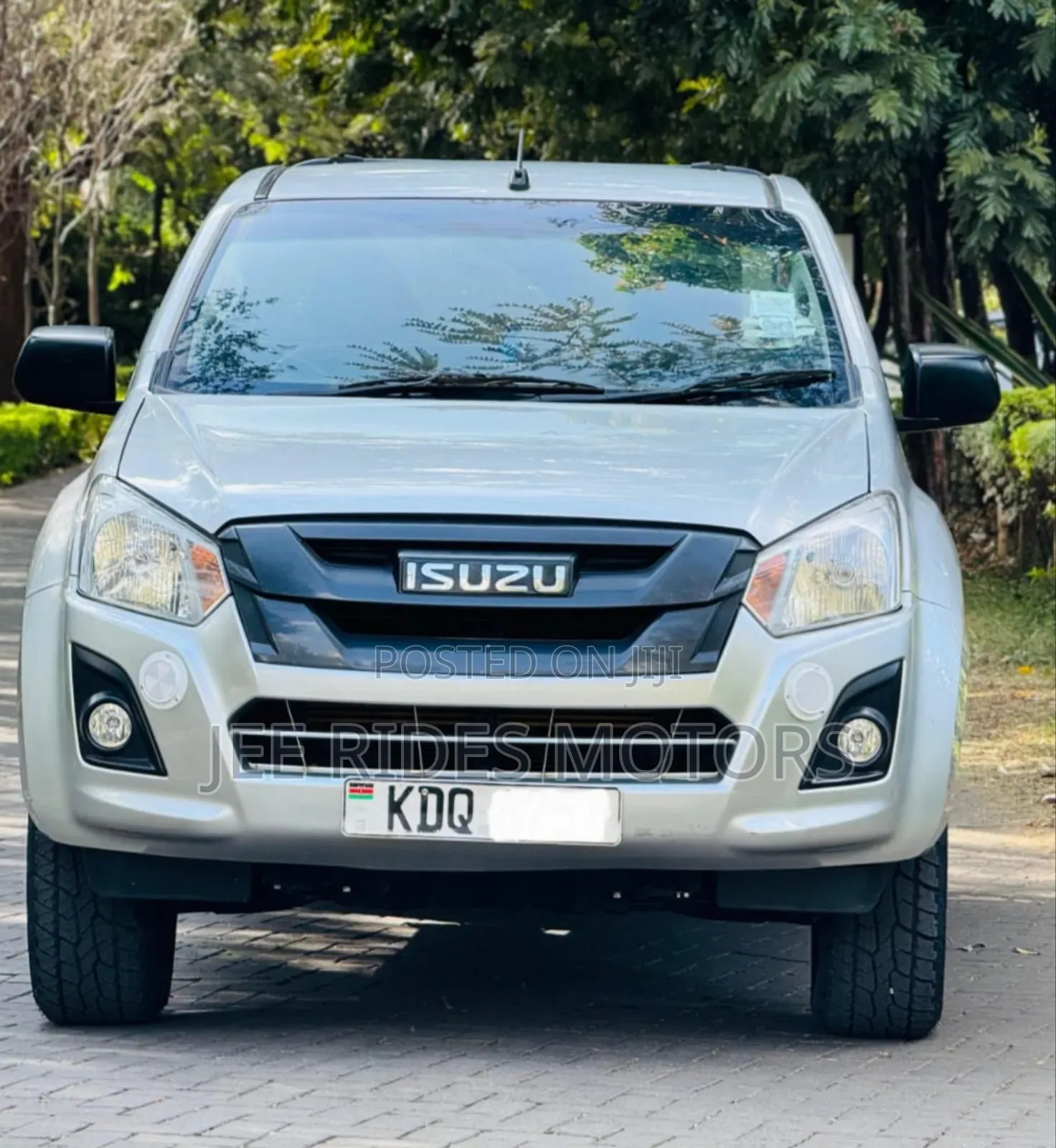 Isuzu D-MAX 2024 Gray