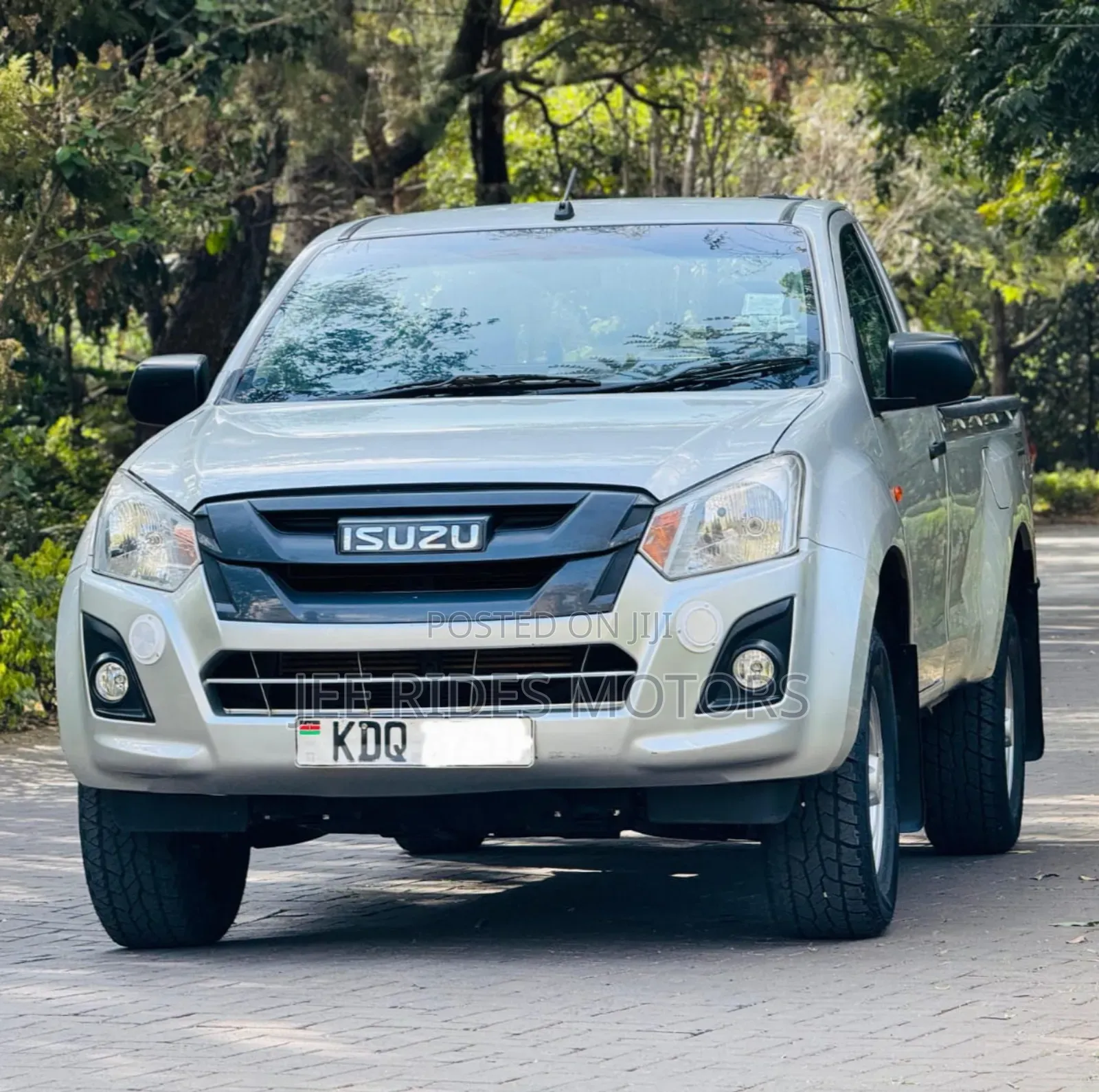 Isuzu D-MAX 2024 Gray