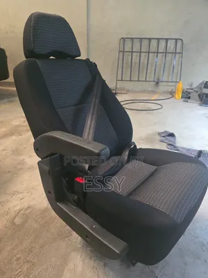 4 X 4 Tour Jeep Seats