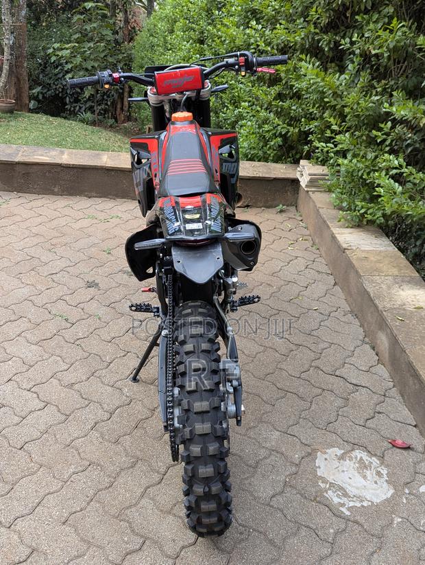 Motorcycle 2025 Black - thumbnail 3