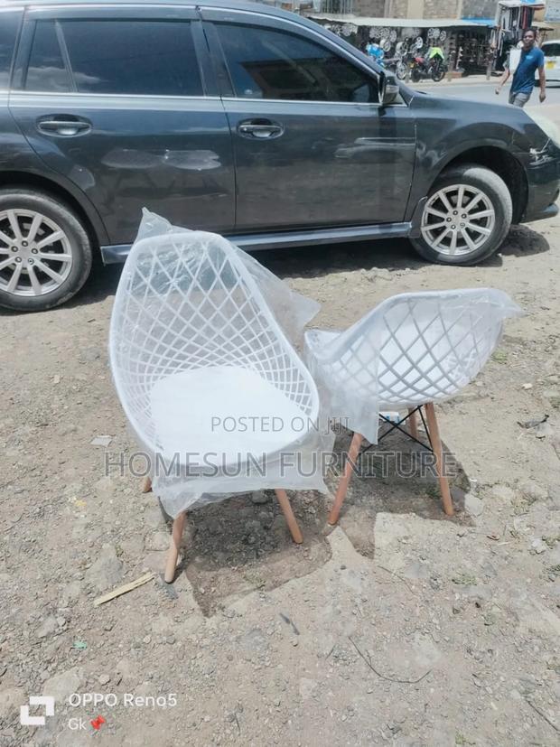 Eames Chair Eamas Chair - main view