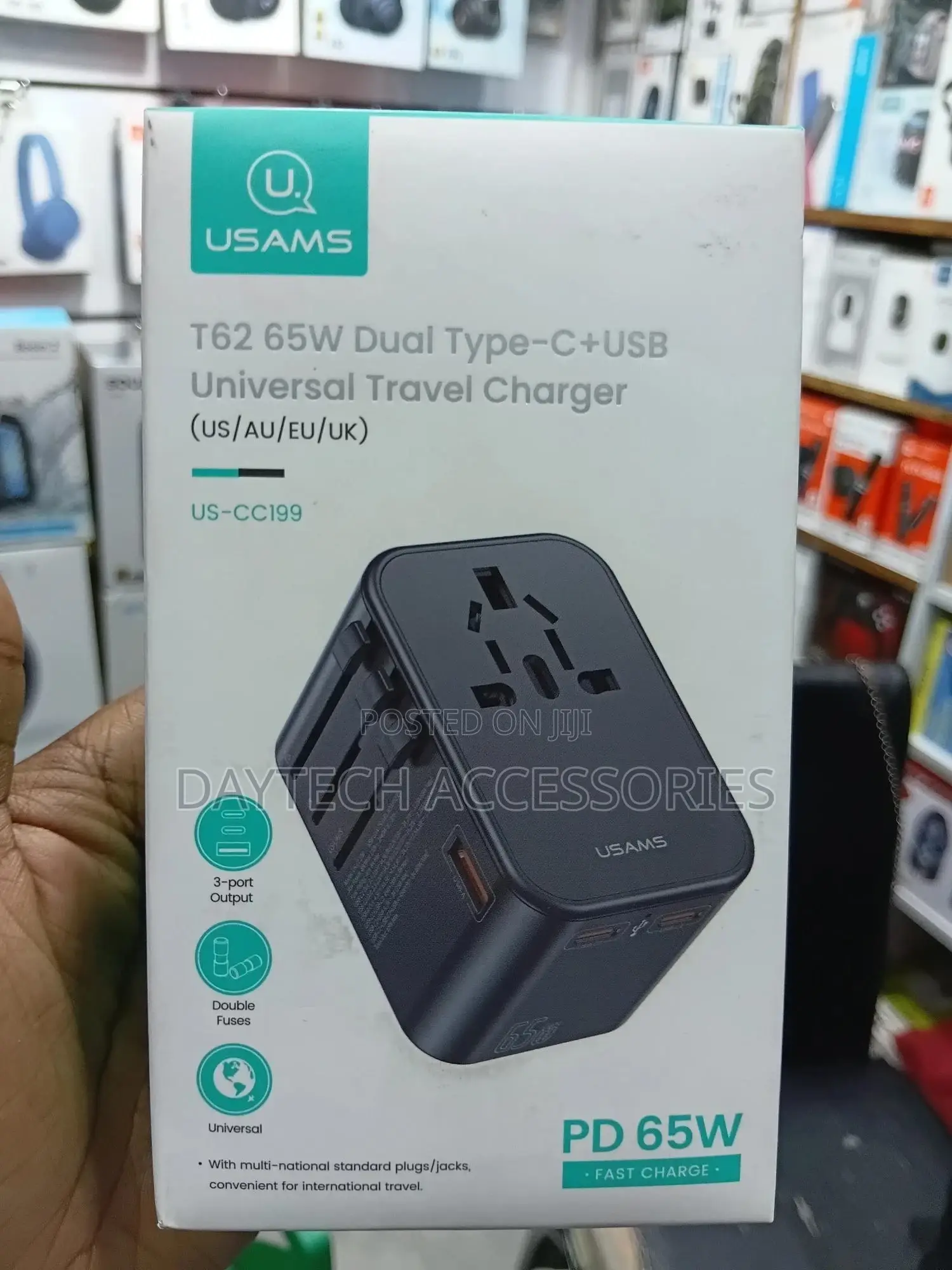 This Is a Usams T62 65w Dual Type-C+Usb Universal Travel Charger.