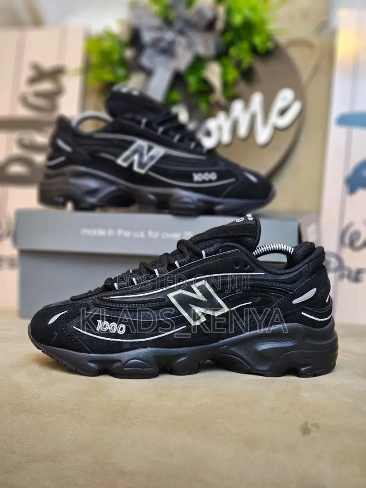 Spot New Balance 1000