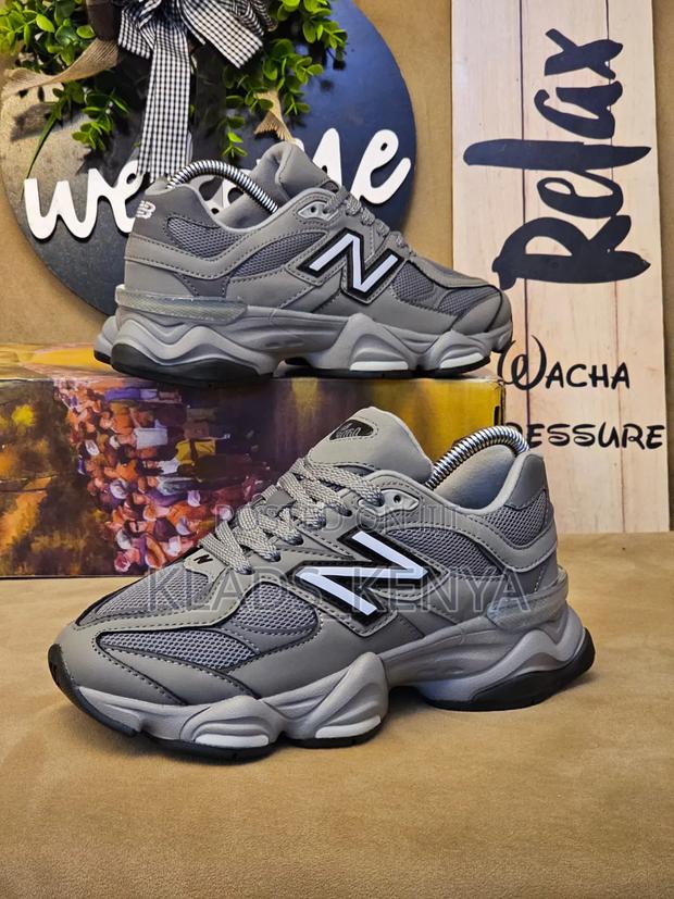 Spot New Balance 9060s - thumbnail 8