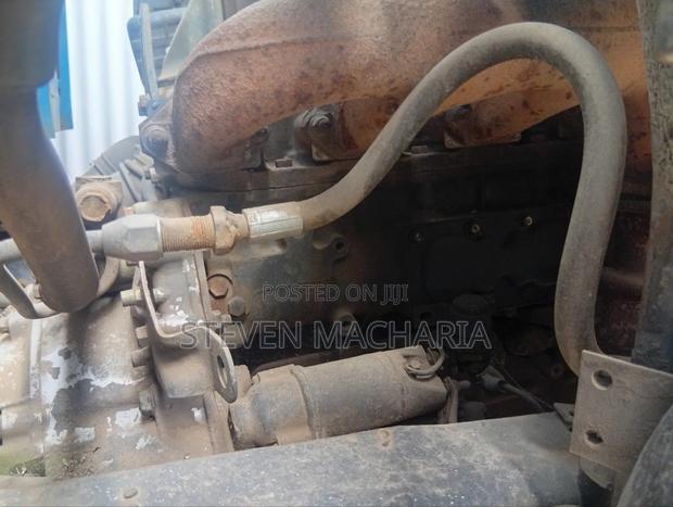 Mitsubishi Fh 215 - thumbnail 3