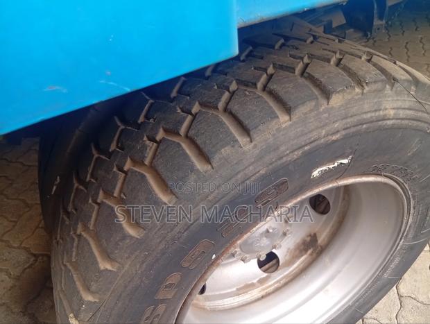 Mitsubishi Fh 215 - thumbnail 4