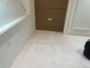 High-End Comfy Executive Wall to Wall Carpet