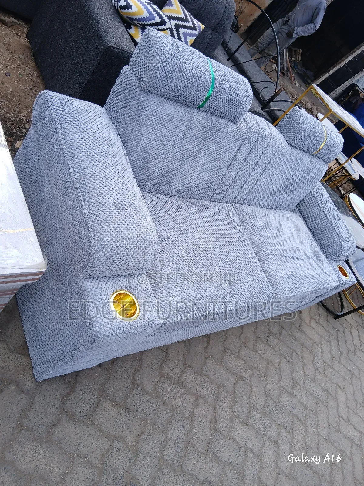 Quality Sofa With Spring Cushion