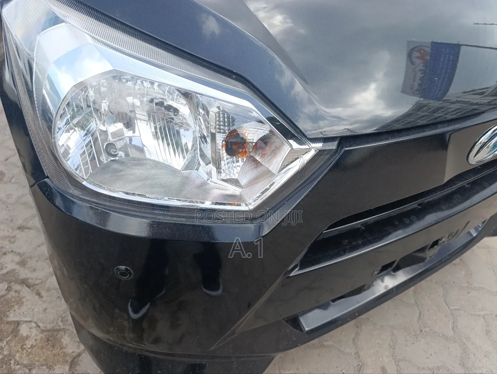 Daihatsu Mira 2018 Black