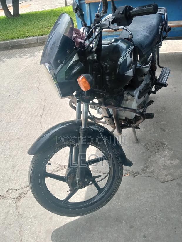 Bajaj Boxer 2012 Black - main view