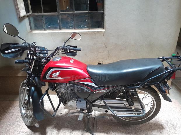 Honda CB 2020 Red - main view