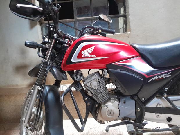 Honda CB 2020 Red - thumbnail 3