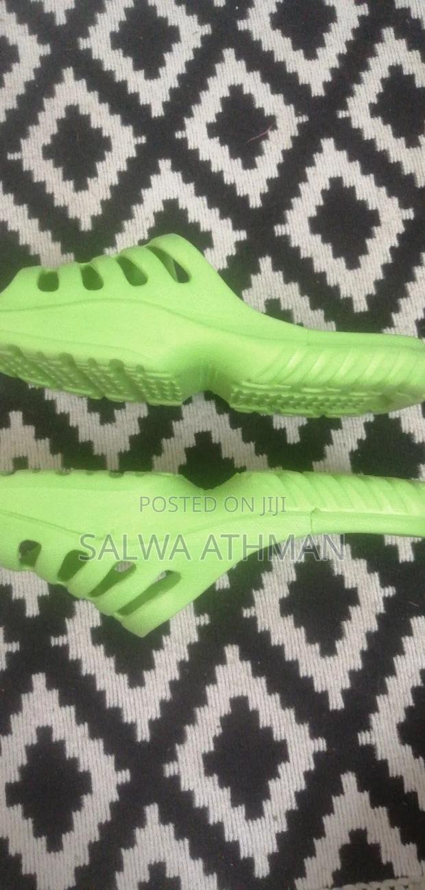 Recovery Mules / Slides / Slippers - thumbnail 4