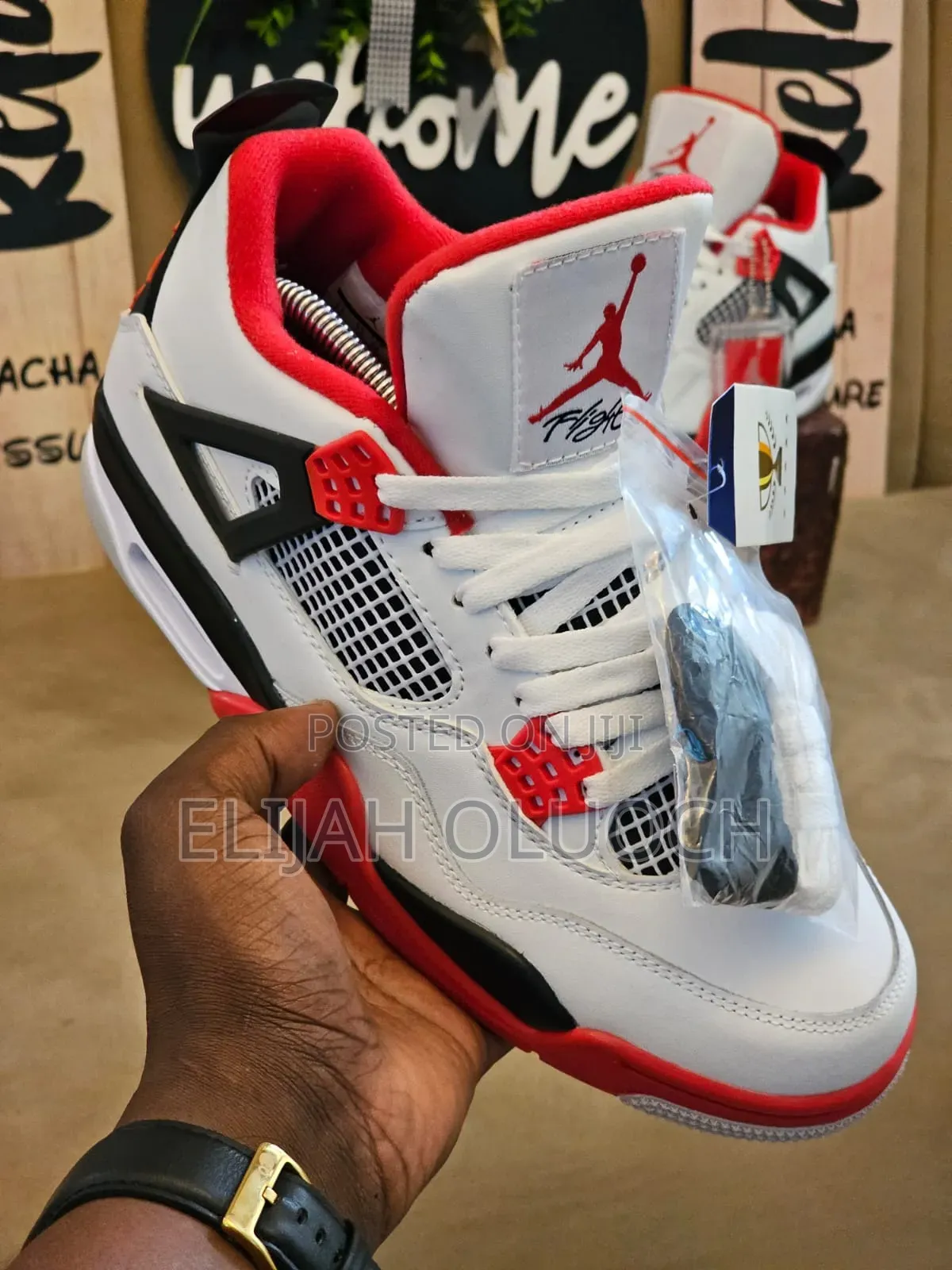 Air Jordan 4 "Fire Red"
36______45