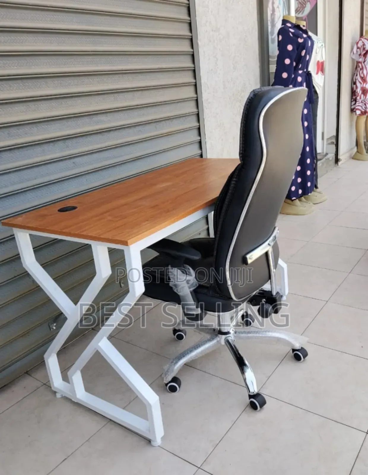 Metallic Stand Office Table and C 35 Office Chair