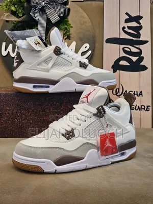 Air Jordan 4 "Mocha"
36______45