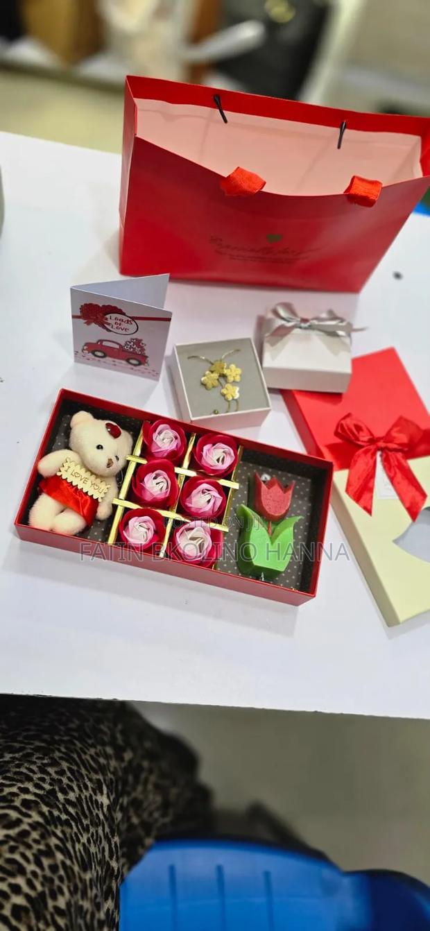 Lovely Gift Package Jewellery, Scented Candle - thumbnail 2
