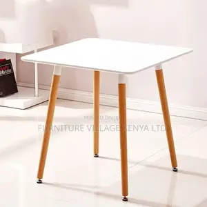 Dining Table; Modern Round Wooden Outdoor Dining Table