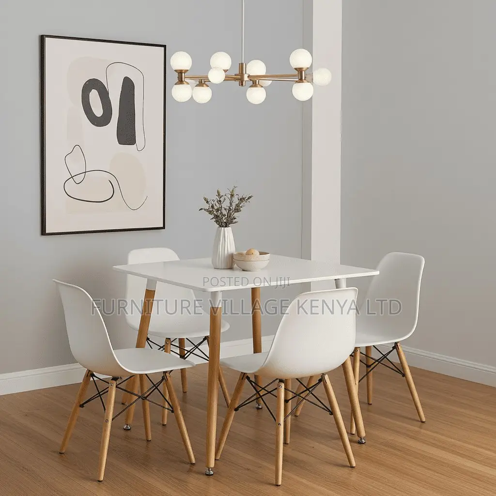 Dining Table; Modern Round Wooden Outdoor Dining Table