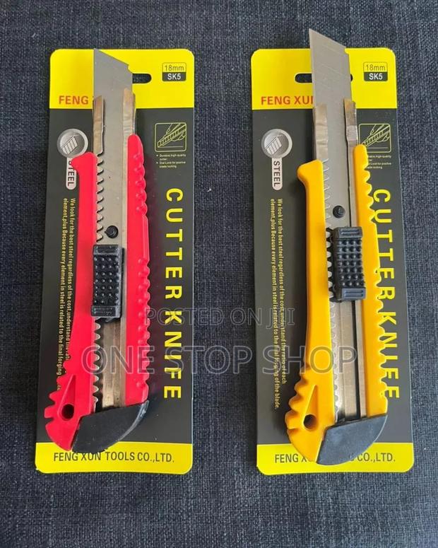 2pcs Plastic Body Auto Lock Cutter Knife What Th Extra Blades - main view