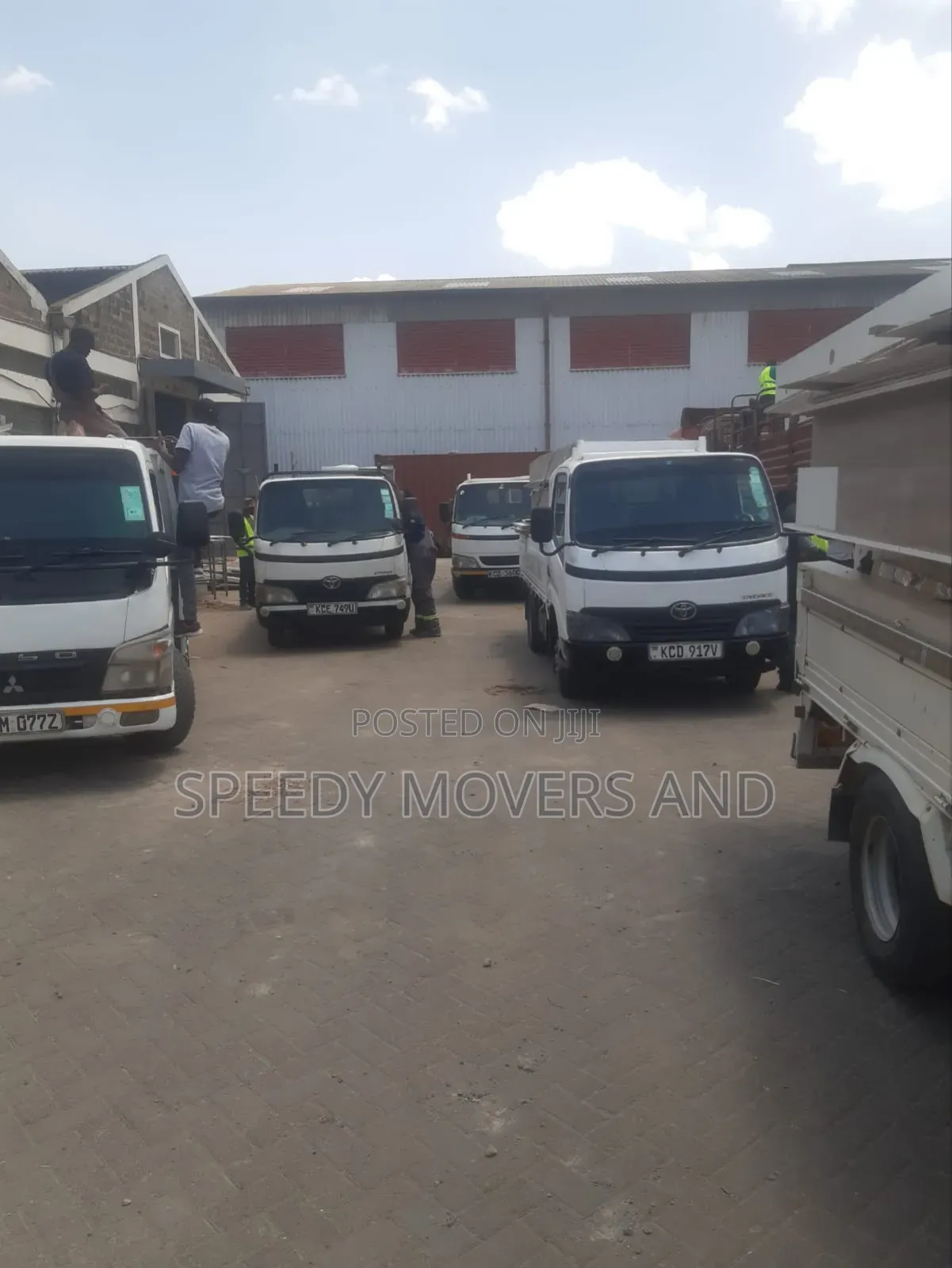 Transit Lorries for Errands and County to County Delivery Are Ready