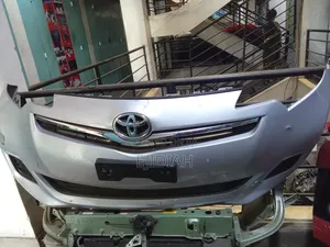 Bumper Ractis 2012