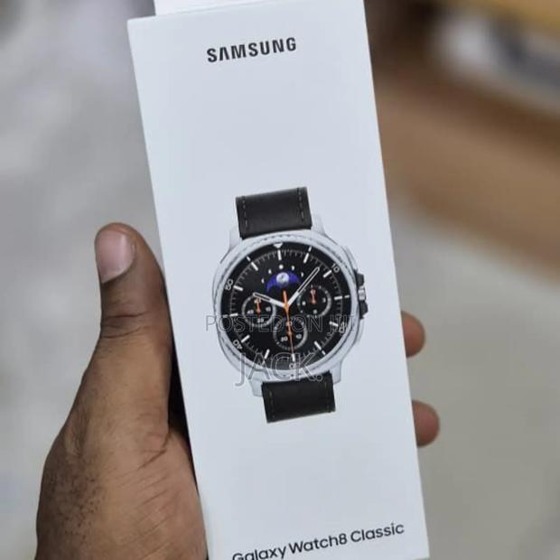 Samsung Galaxy Watch 8 Classic - main view
