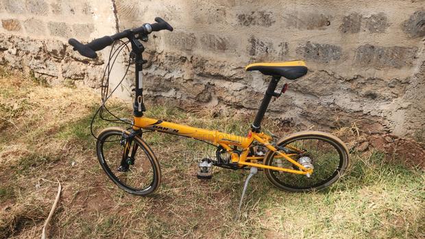 Dahon Speed Pro Folding Bike - main view