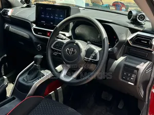 Toyota Raize 2019 Maroon
