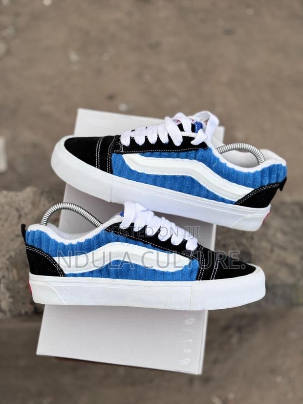Vans Coudroy - main view