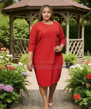 Unique Dresses - thumbnail 2