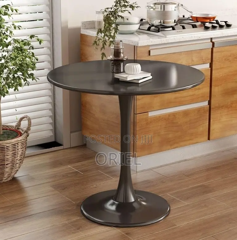 Dining Tables; Modern Farmhouse Round Dining Table