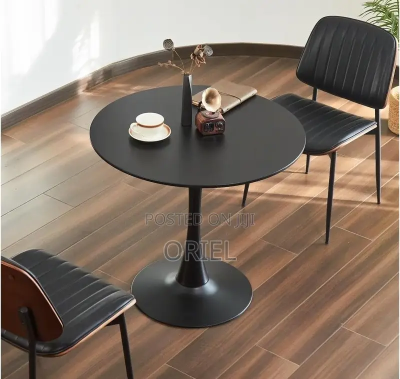 Dining Tables; Modern Farmhouse Round Dining Table
