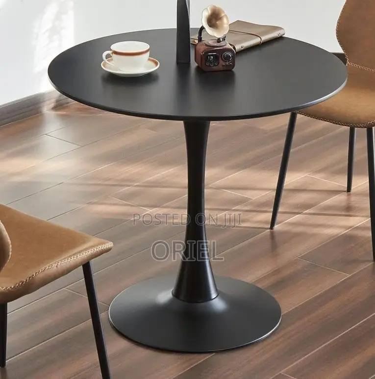 Dining Tables; Modern Farmhouse Round Dining Table