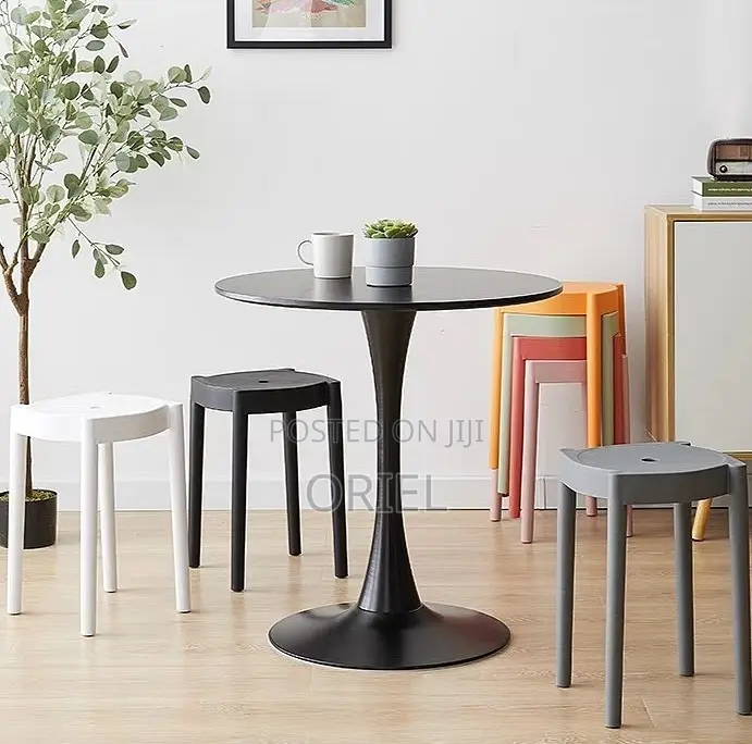 Dining Tables; Modern Farmhouse Round Dining Table